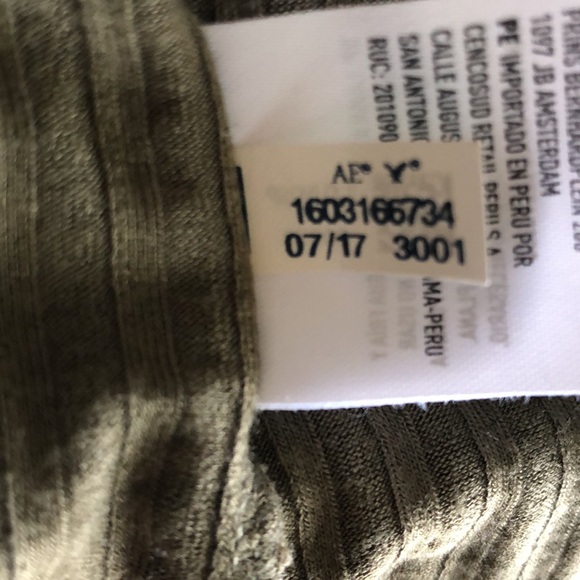 American Eagle Front Cropped Cami Green Ribbed With Spaghetti Straps Size Small - Picture 12 of 14